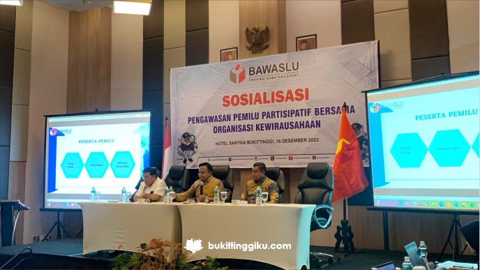 Bawaslu Sumbar Gelar Sosialisasi Pemilu Partisipatif Bersama Organisasi Kewirausahaan di Bukittinggi