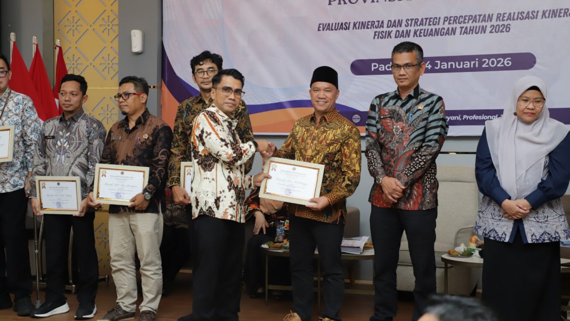 Kantah Bukittinggi Meraih Peringkat 1 Kinerja Kantah Terbaik  dalam Capaian DSE dan Alih Media Tertinggi