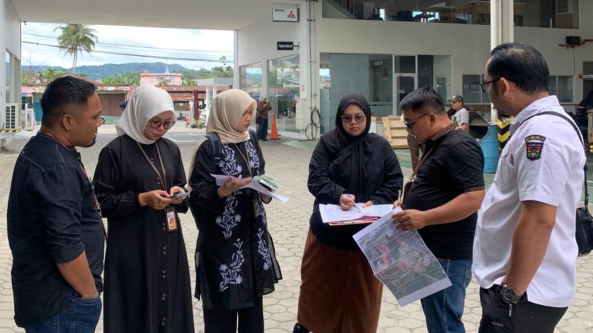 Pemeriksaan Tanah Permohonan HGB PT Dipo Pahala Internasional di Kelurahan Manggis Ganting